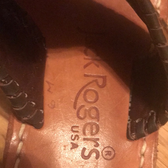 Jack Rogers size 6 brown pattern leather - Picture 4 of 4